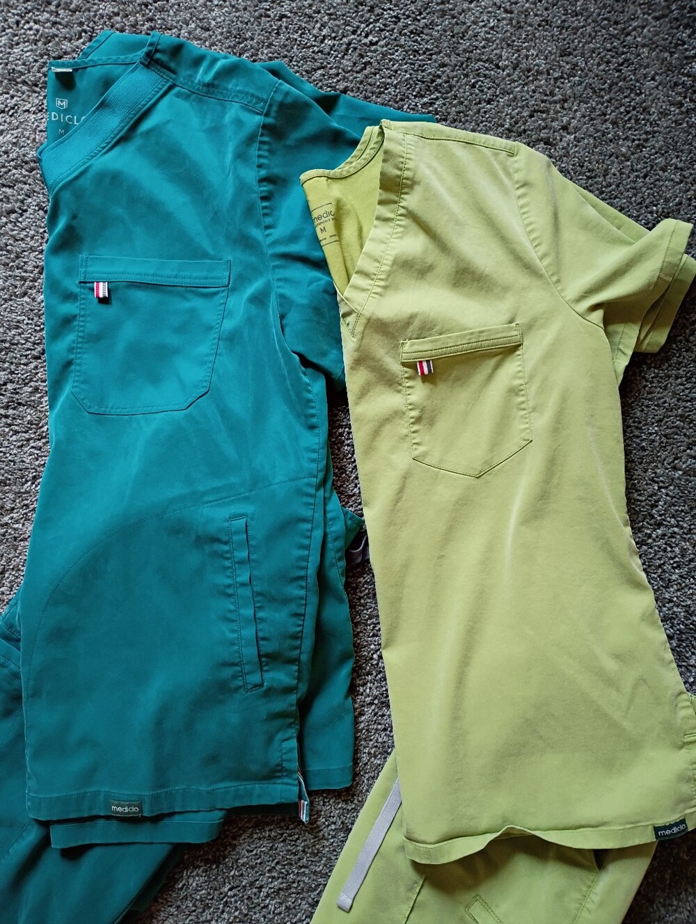 2 SETS Mediclo Scrubs Women's Medium Teal And Lime Green